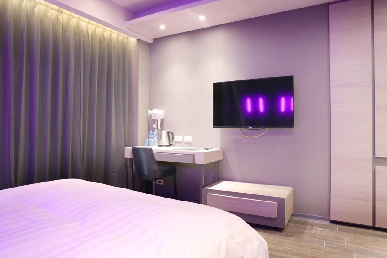 Kiwi Share Hotel Zhongli Exteriör bild