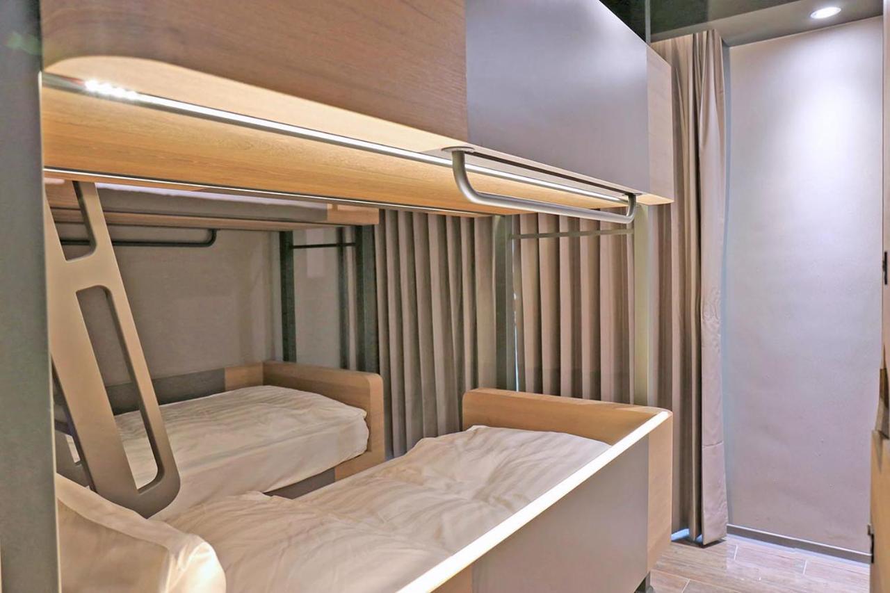 Kiwi Share Hotel Zhongli Exteriör bild