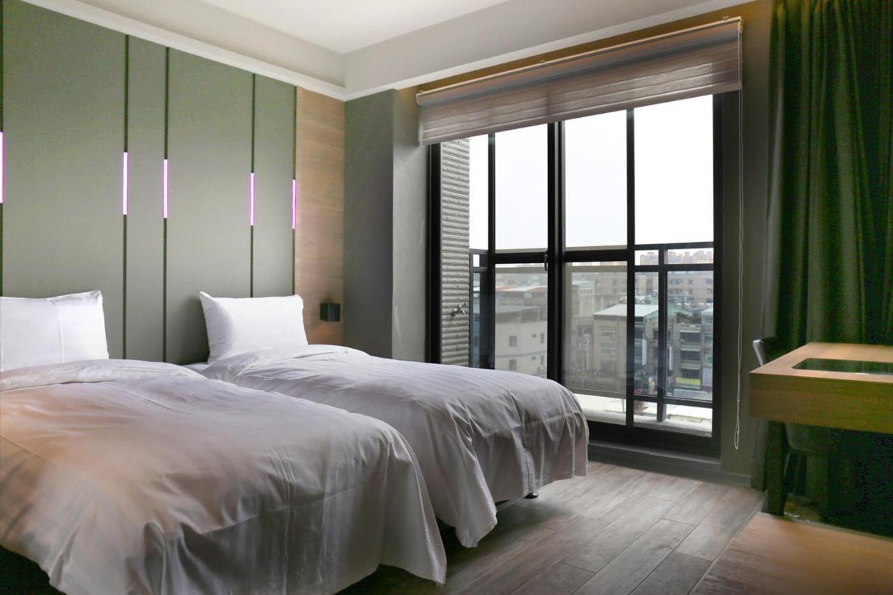 Kiwi Share Hotel Zhongli Exteriör bild